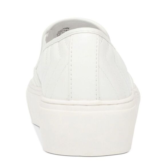 Womens White Slip-Resistant Quilted Breathable Round Toe Slip On Sneakers 7 M - Picture 4 of 6